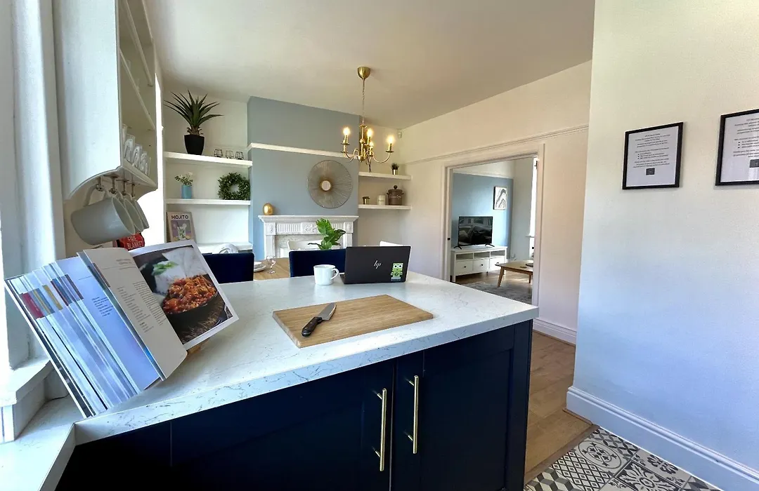 Stylish 3-Bed Home In Prestwich With Free Parking-1